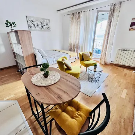 Primavera Apartment